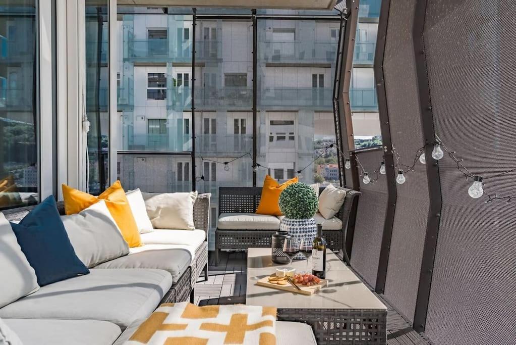 Spacious Modern 2Br Apartment At Central Oslo Barcode Luaran gambar