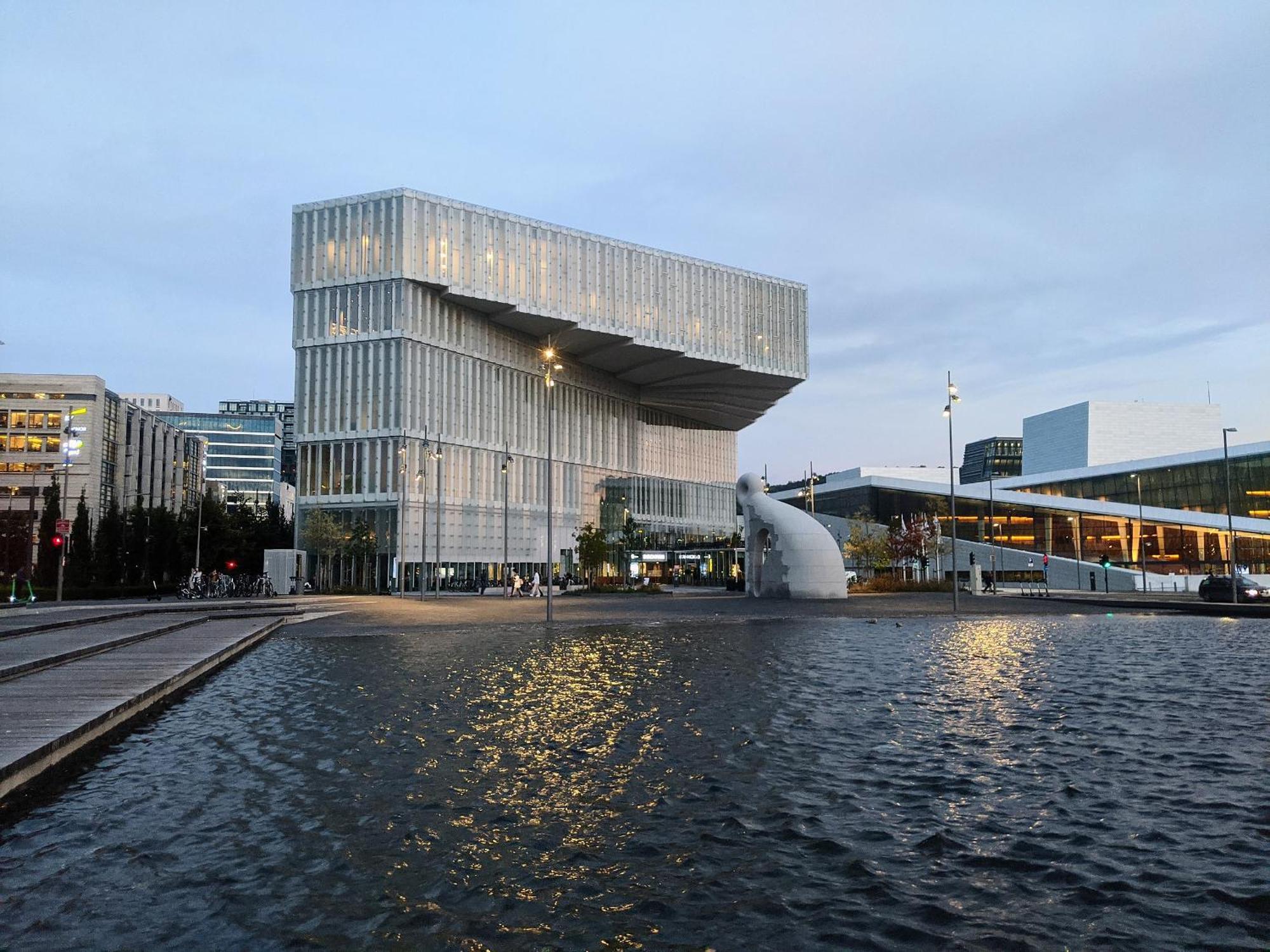 Spacious Modern 2Br Apartment At Central Oslo Barcode Luaran gambar